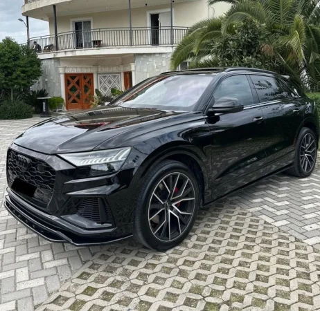 Tirane, shes makine Audi Q8 look SQ8 Nafte, e zeze automatik Kondicioner 199 km 55.000 €