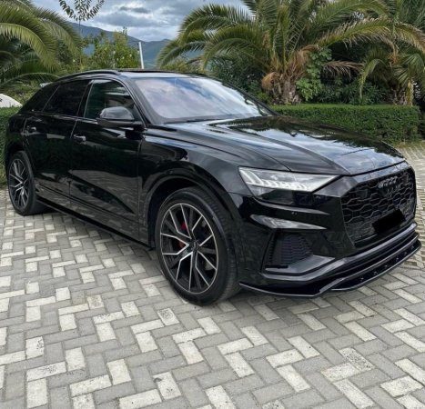 Tirane, shes makine Audi Q8 look SQ8 Nafte, e zeze automatik Kondicioner 199 km 55.000 €