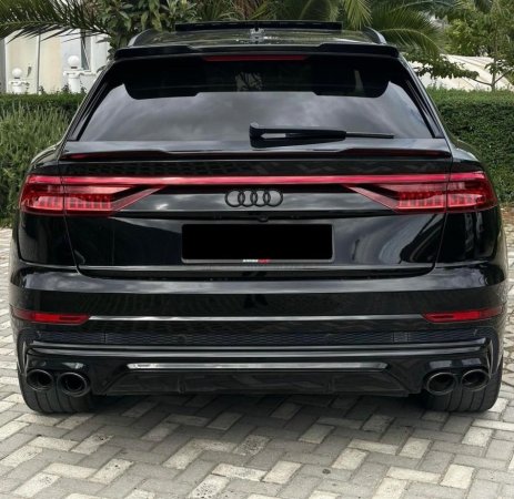 Tirane, shes makine Audi Q8 look SQ8 Nafte, e zeze automatik Kondicioner 199 km 55.000 €