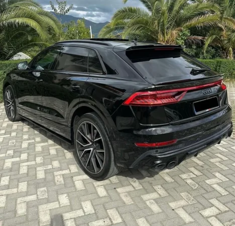 Tirane, shes makine Audi Q8 look SQ8 Nafte, e zeze automatik Kondicioner 199 km 55.000 €
