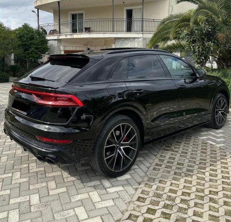 Tirane, shes makine Audi Q8 look SQ8 Nafte, e zeze automatik Kondicioner 199 km 55.000 €
