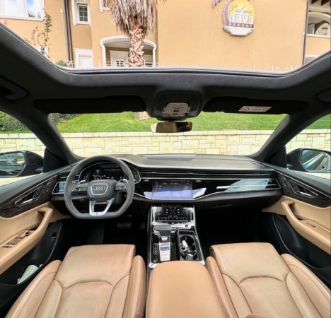 Tirane, shes makine Audi Q8 look SQ8 Nafte, e zeze automatik Kondicioner 199 km 55.000 €