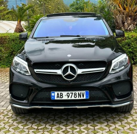 Tirane, shes makine BENZ GLE 350d Nafte, e zeze automatik Kondicioner 165 km 40.000 €