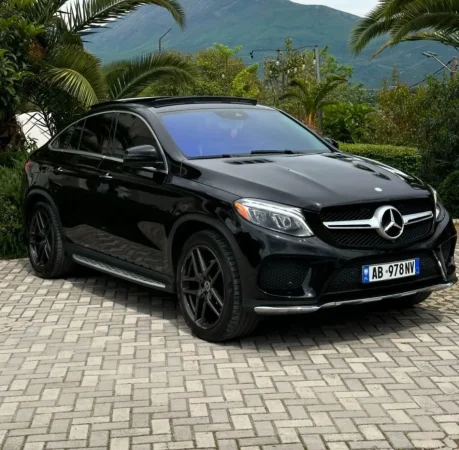 Tirane, shes makine BENZ GLE 350d Nafte, e zeze automatik Kondicioner 165 km 40.000 €