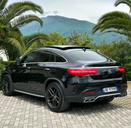 Tirane, shes makine BENZ GLE 350d Nafte, e zeze automatik Kondicioner 165 km 40.000 €