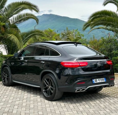 Tirane, shes makine BENZ GLE 350d Nafte, e zeze automatik Kondicioner 165 km 40.000 €