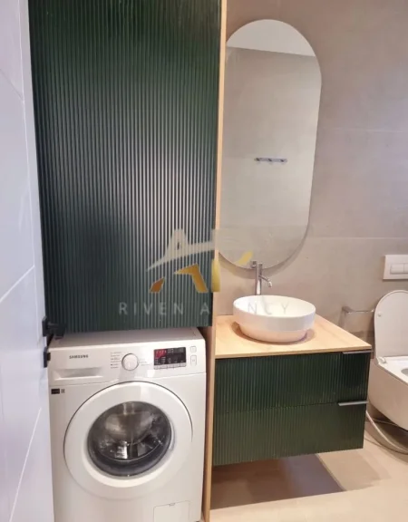 Tirane, jepet me qera shtepi 1+1 Kati 9, 75 m² 550 € (Bulevardi Migjeni, prane rotondos, Astir)