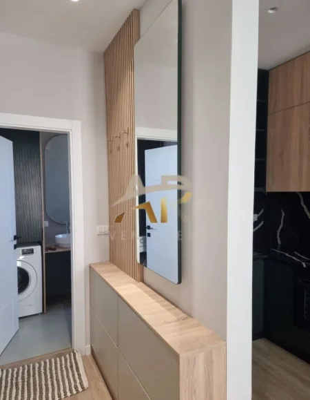 Tirane, jepet me qera shtepi 1+1 Kati 9, 75 m² 550 € (Bulevardi Migjeni, prane rotondos, Astir)