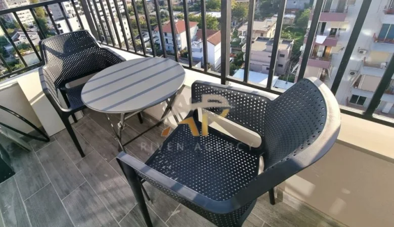 Tirane, jepet me qera shtepi 1+1 Kati 9, 75 m² 550 € (Bulevardi Migjeni, prane rotondos, Astir)