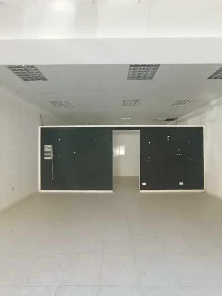 Tirane, Liste me oferta ambjent biznesi Kati 0, 400 m² 1.600.000 € (Don Bosko)