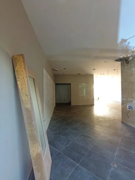 Tirane, Liste me oferta ambjent biznesi Kati 0, 400 m² 1.600.000 € (Don Bosko)