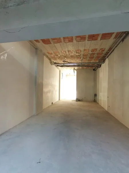 Tirane, Liste me oferta ambjent biznesi Kati 0, 400 m² 1.600.000 € (Don Bosko)