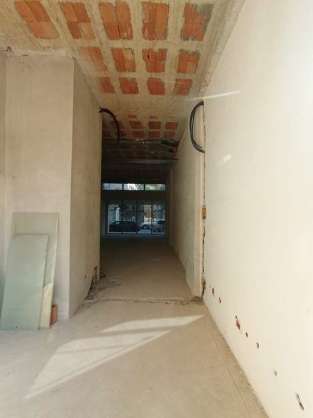 Tirane, Liste me oferta ambjent biznesi Kati 0, 400 m² 1.600.000 € (Don Bosko)