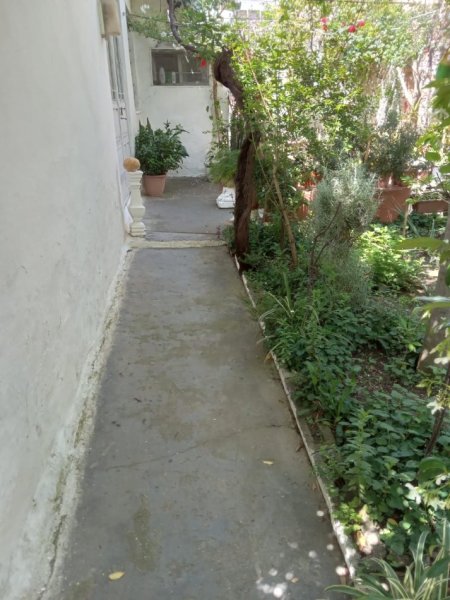 Durres, shitet shtepi 1+1 Kati 0, 156 m² 125.000 € (Rruga Mujo Ulqinaku)