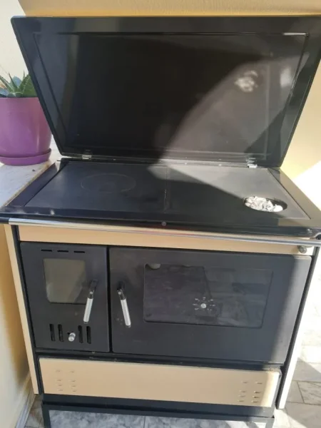 Librazhd, shes Sobe | Furre  zjarri me drru per gatim dhe ngrohje ne gjendje shume te mire ,cmimi i dikutueshem