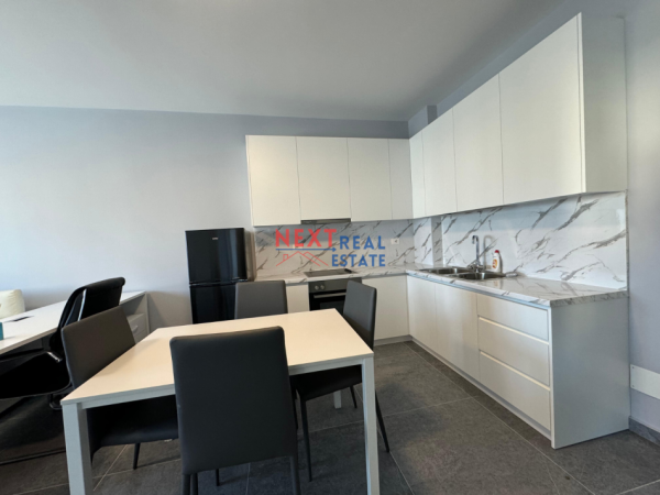 Vlore, jepet me qera apartament 1+1+Ballkon , 400 € (TRANSBALLKANIKE)