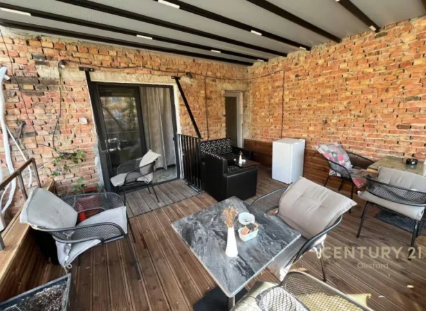 Tirane, jepet me qera hotel Kati 2, 360 m² 12.500 € (Stadiumi Dinamo)