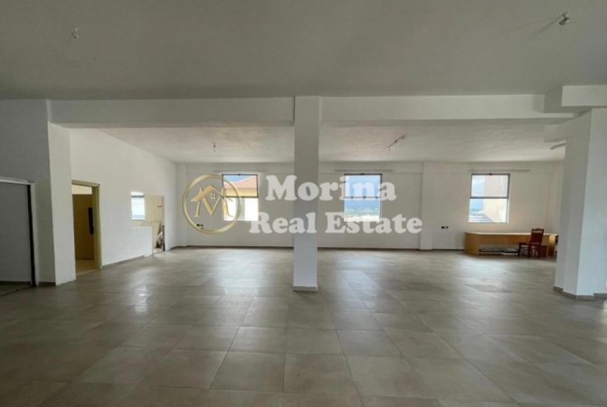Tirane, jepet me qera ambjent biznesi Kati 2, 430 m² 1.200 € (Sauk)