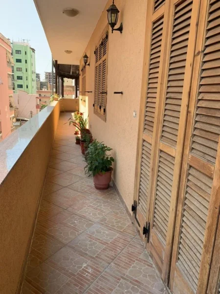 Durres, shitet Vile 3 Katshe , 140 m² 750.000 € (Ish rajoni)