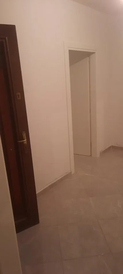 Durres, shitet apartament 1+1 Kati 3, 63 m² 65.000 € (Shkolla Qemal Mici)