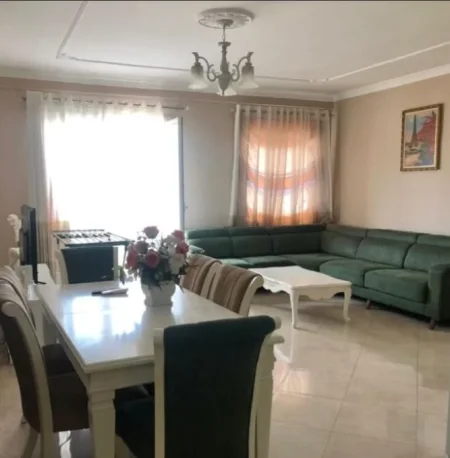 Tirane, jepet me qera apartament 2+1+Aneks+Ballkon Kati 3, 125 m² 700 € (ASTIR)