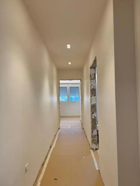 Tirane, jepet me qera apartament 2+1 Kati 8, 105 m² 800 € (prane delijorgjit)