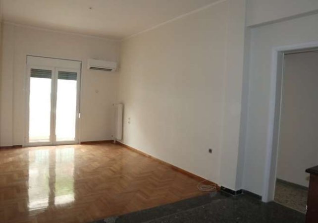 Tirane, jepet me qera Vile 2+1 Kati 2, 180 m² 350 € (SHKOZE)