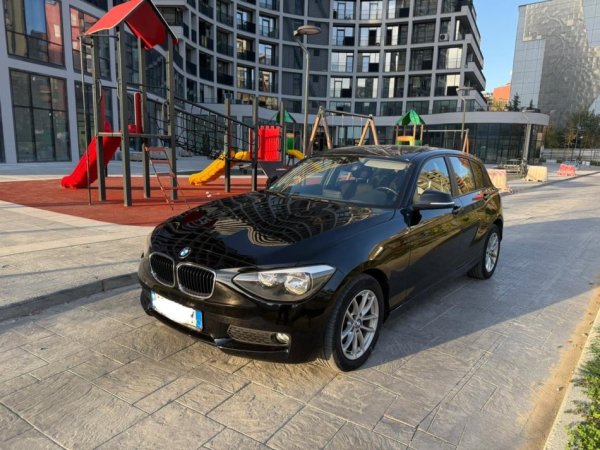Tirane, shitet makine BMW Seria 1 - 116 D Nafte, e zeze automatik Kondicioner 231.000 km 9.300 €