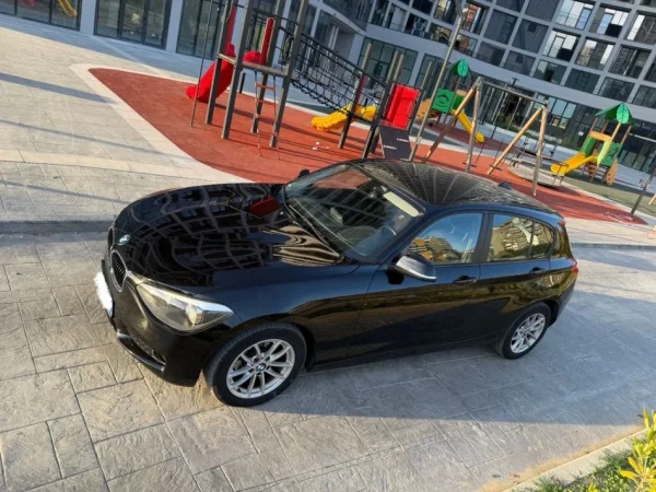 Tirane, shitet makine BMW Seria 1 - 116 D Nafte, e zeze automatik Kondicioner 231.000 km 9.300 €