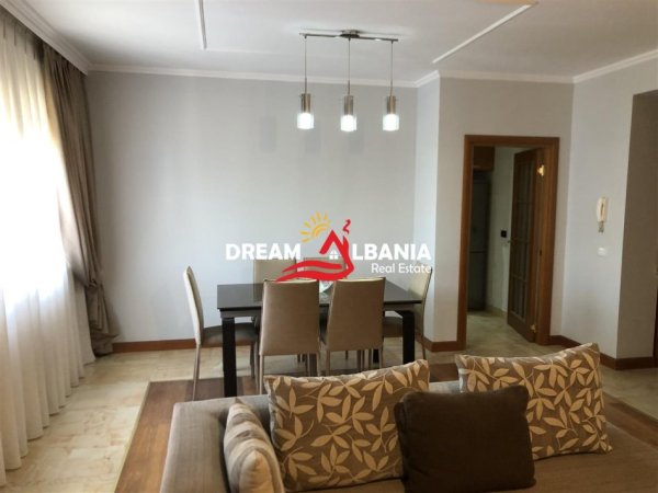 Tirane, jepet me qera apartament 3+1+Ballkon Kati 6, 136 m² 1100 € (Myslym Shyri)