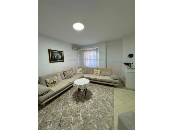 Tirane, shitet apartament 3+1+Ballkon Kati 4, 118 m² 180.000 € (Jordan Misja)