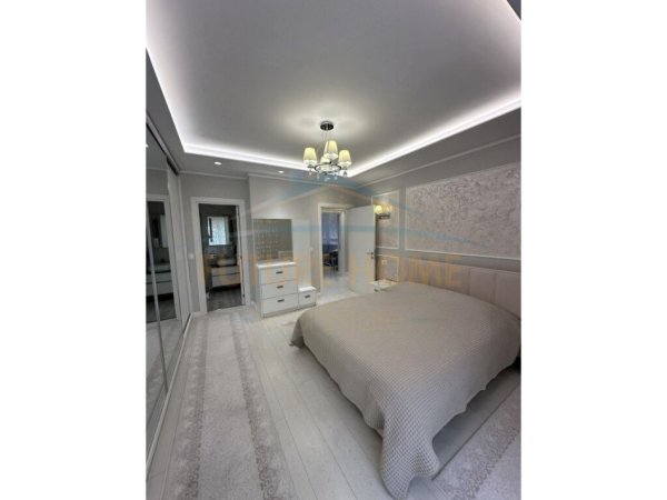 Tirane, jepet me qera apartament 2+1 Kati 1, 152 m² 1.300 € (Kodra E Diellit)