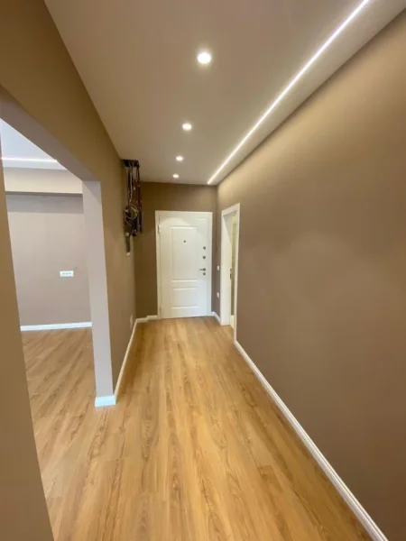 Tirane, shitet apartament 2+1+Ballkon Kati 7, 165 m² 98.000 € (Don Bosko)