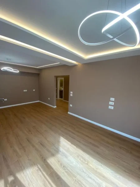 Tirane, shitet apartament 2+1+Ballkon Kati 7, 165 m² 98.000 € (Don Bosko)