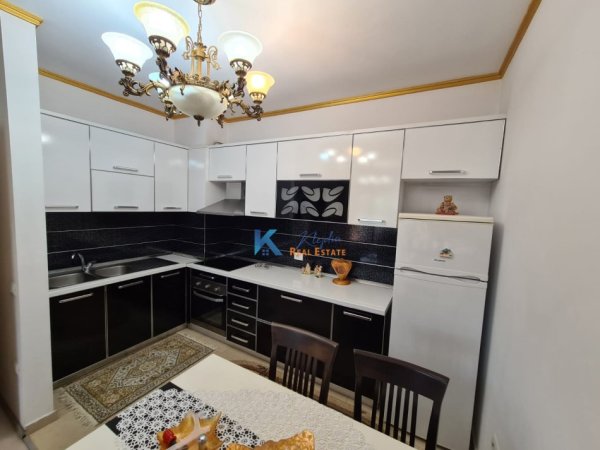 Tirane, jap me qera apartament 1+1+Ballkon Kati 3, 60 m² (Don Bosko)