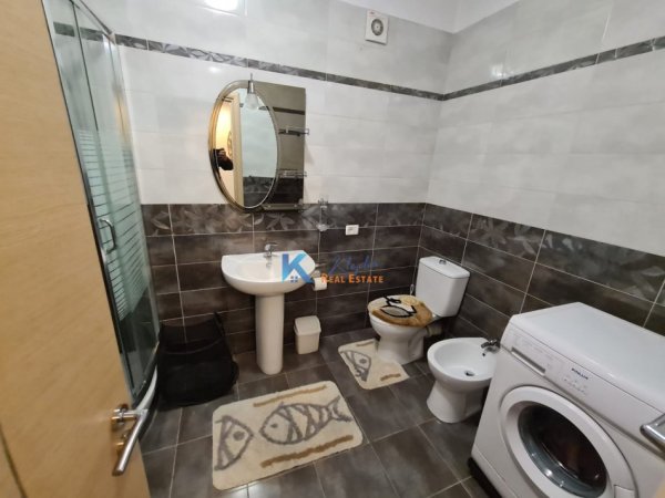 Tirane, jap me qera apartament 1+1+Ballkon Kati 3, 60 m² (Don Bosko)