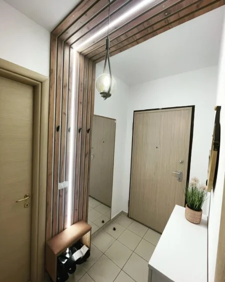 SOLD/Tirane, jap me qera apartament 1+1+Ballkon Kati 5, 65 m²  600 mi lek/Muaj (Kompleksi Magnet ,21 Dhjetori ,Rruga Ndre Mjeda,Tirane)