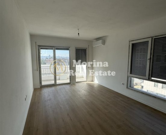Tirane, jepet me qera apartament 2+1 Kati 4, 105 m² 500 € (Xhamllik)