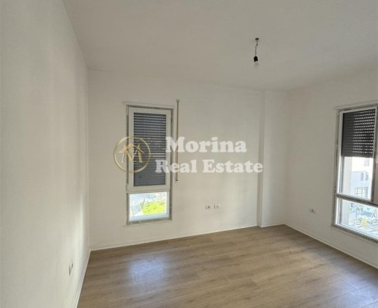 Tirane, jepet me qera apartament 2+1 Kati 4, 105 m² 500 € (Xhamllik)