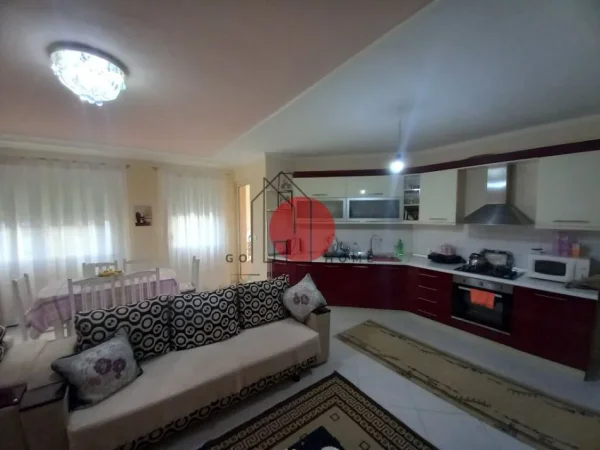 Tirane, shitet apartament 2+1 Kati 5, 120 m² 127.002 € (Rruga Thesarit)
