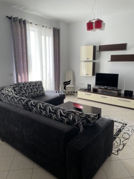 Tirane, jepet me qera apartament 2+1 Kati 3, 90 m² 500 € (ALI DEMI)