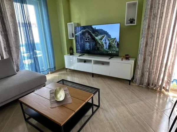Tirane, jepet me qera apartament 2+1+Ballkon Kati 6, 85 m² 700 € (Jordan Misja)