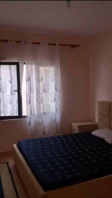 Tirane, jepet me qera apartament 1+1+Ballkon Kati 3, 89 m² 500 € (DON BOSKO)