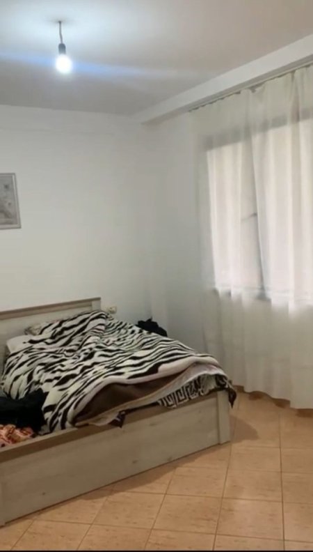 Tirane, jepet me qera apartament 1+1+Ballkon Kati 3, 89 m² 500 € (DON BOSKO)