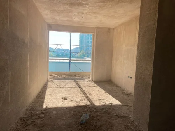 Tirane, shitet apartament 1+1 , 105.000 € (Kompleksi Turdiu)