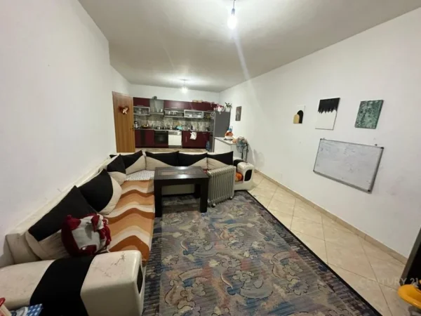 Tirane, shes apartament 2+1+Ballkon Kati 7, 120 m² 130.000 € (Rruga Besim Alla)