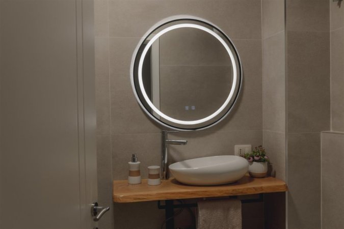 Tirane, jepet me qera apartament 2+1+Ballkon Kati 3, 82 m² 650 € (Kopeshti botanik , kompleksi fratari)