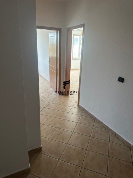 Tirane, jepet me qera apartament 1+1 Kati 4, 70 m² 450 € (BULEVARDI GJERGJ FISHTA)