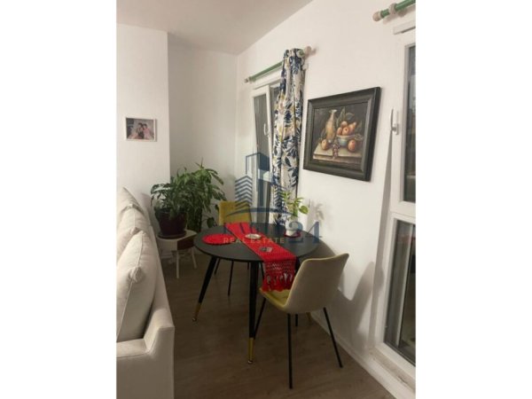 JEPET ME QERA APARTAMENT 2+1 TEK UNIVERS CITY