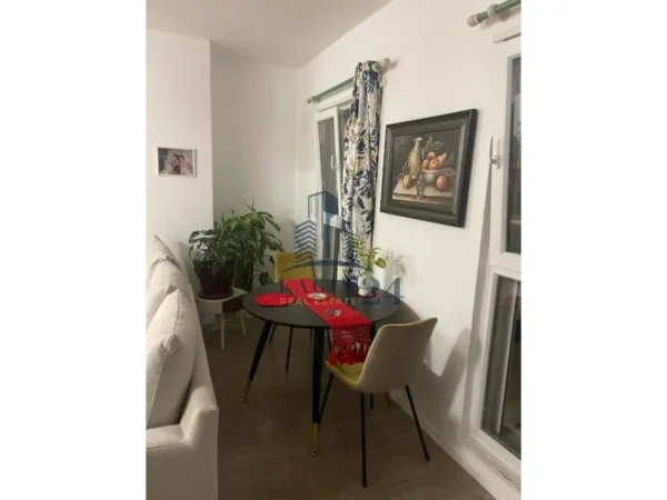 JEPET ME QERA APARTAMENT 2+1 TEK UNIVERS CITY